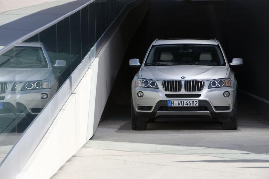  BMW X3 xDrive 3.5i 2010 года  (фото 63 из 149)